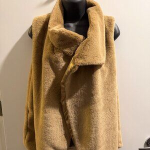 Philosophy Faux Fur Vest – XS – Soft Plush Neutral Tan – Cozy Layering Piece